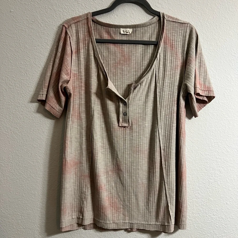 POL Women’s Ribbed Pink and Tan Tie Dye Short Sleeve Top with Button Details - Picture 2 of 8